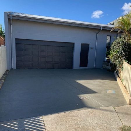 grey concrete driveway